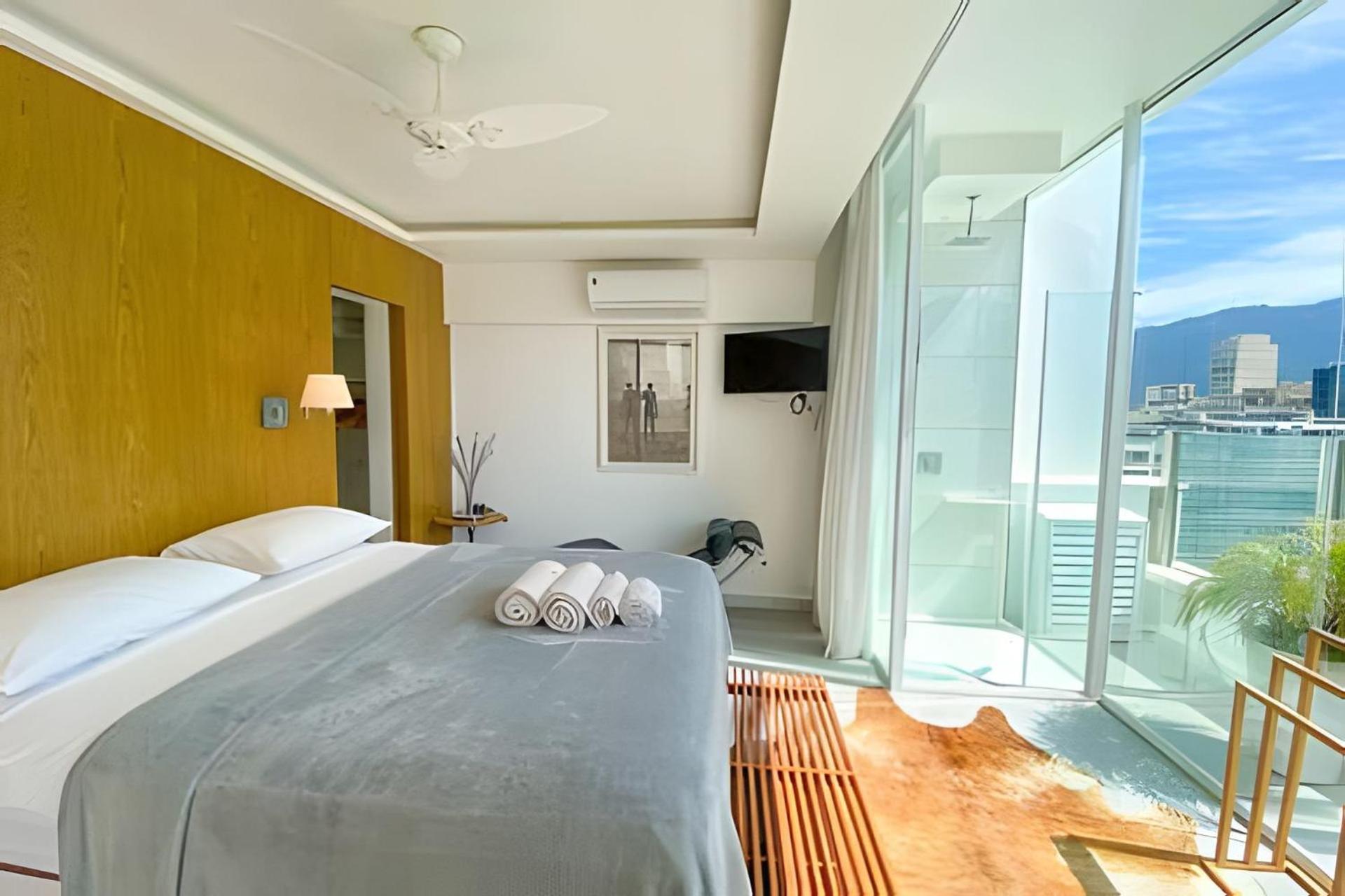Hr.334 - Luxuosa Cobertura Com 2 E Jacuzzi Alugar Em Ipanema Posto 8 Rio de Janeiro