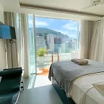Hr.334 - Luxuosa Cobertura Com 2 Suites E Jacuzzi Para Alugar Em Ipanema Posto 8