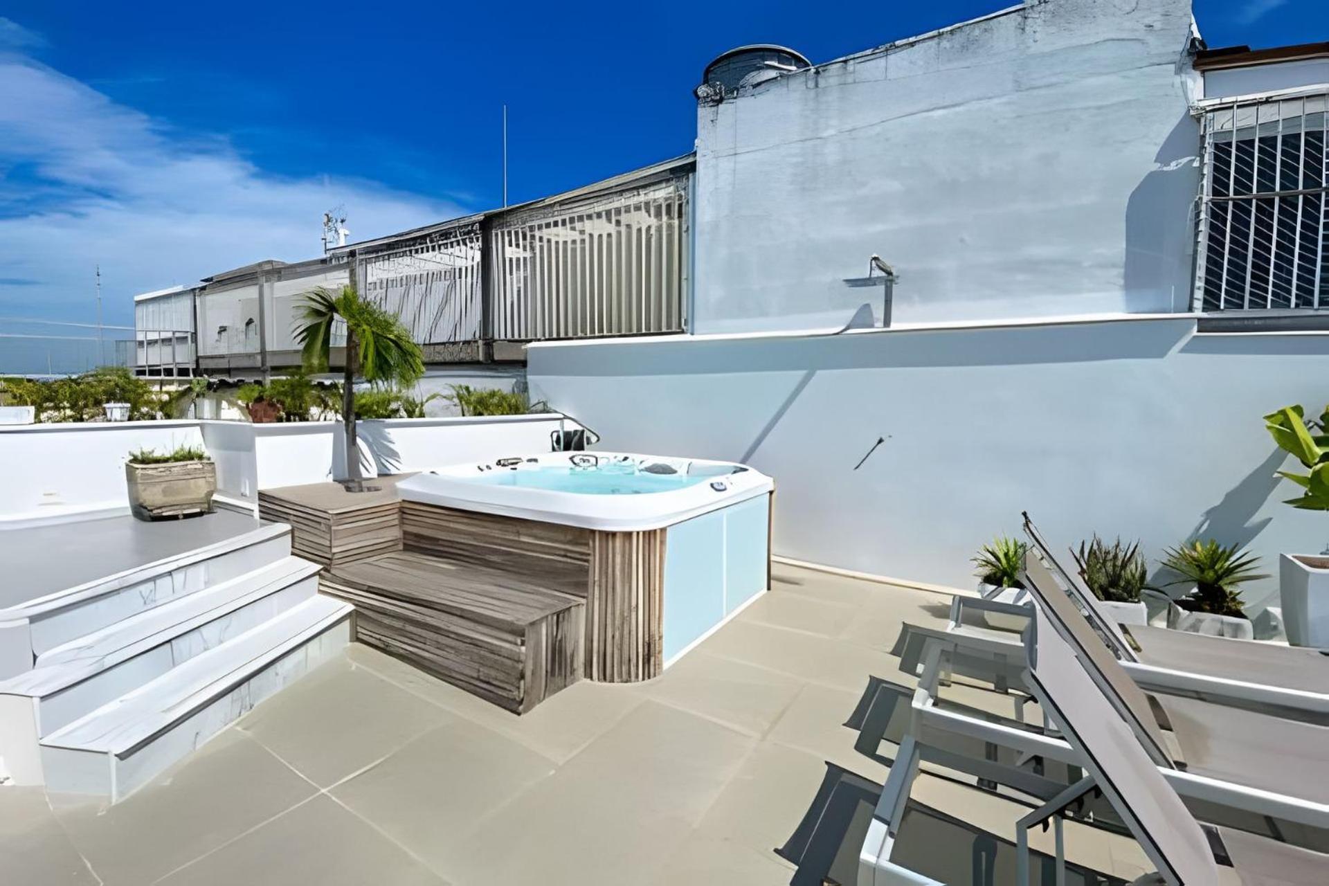 Appartamento Hr.334 - Luxuosa Cobertura Com 2 E Jacuzzi Alugar Em Ipanema Posto 8